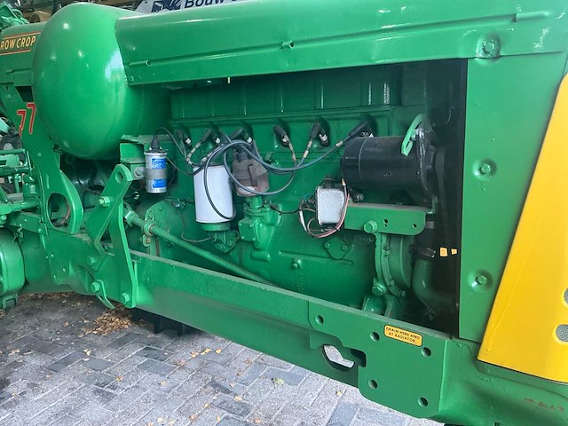 Oliver 1953 super 77 oldtimer tractor - afbeelding 8 van  23