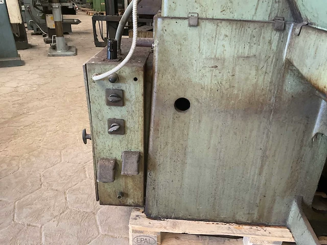 Olivettti saimp r5 slijpmachine - afbeelding 3 van  12