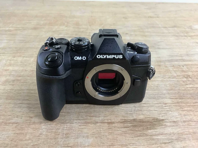 Olympus camera om-d e-m1 mark ii body (black) - afbeelding 6 van  9