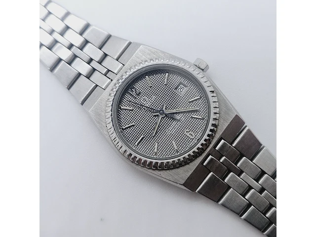 Omega seamaster met guilloche wijzerplaat - afbeelding 2 van  9