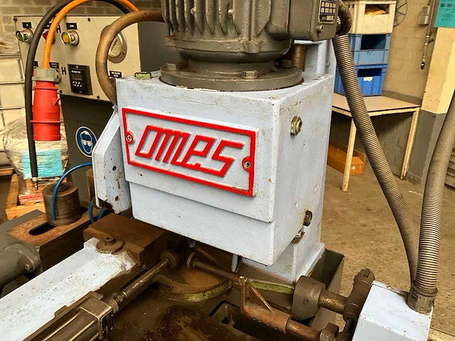 Omes afkortcirkelzaagmachine - afbeelding 2 van  12
