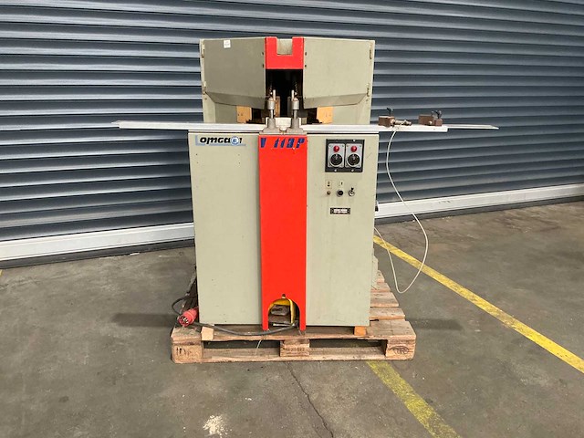 Omga - 1989 - v 235 - afkortcirkelzaagmachine - afbeelding 3 van  10