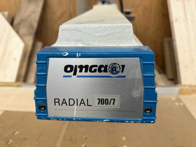 Omga - radial 700/7 - radiaalafkortzaagmachine - 2008 - afbeelding 4 van  9