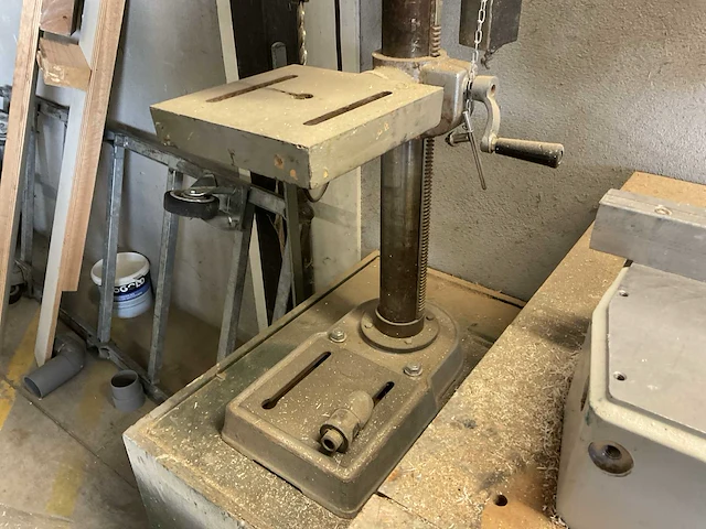 Omga / ferrock t55-300ce / fm16 afkortcirkelzaagmachine + kolomboor - afbeelding 6 van  7