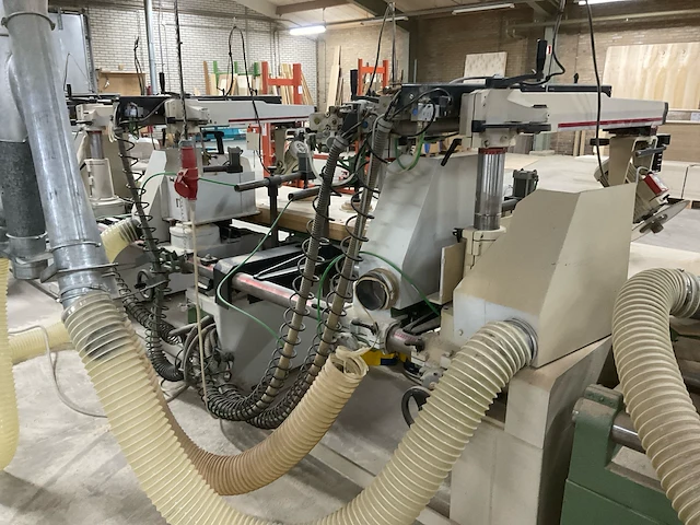 Omga radiaalafkortzaagmachine (4x) - afbeelding 26 van  31