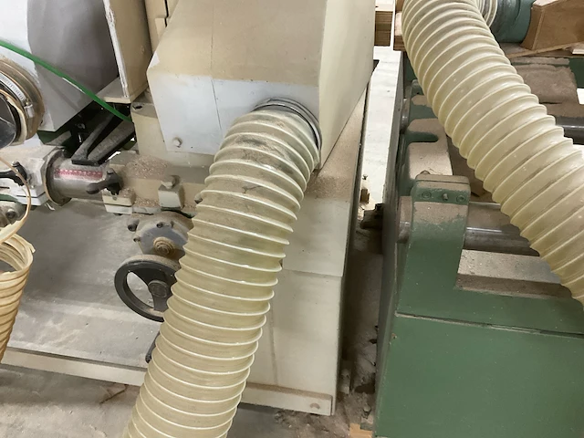 Omga radiaalafkortzaagmachine (4x) - afbeelding 27 van  31