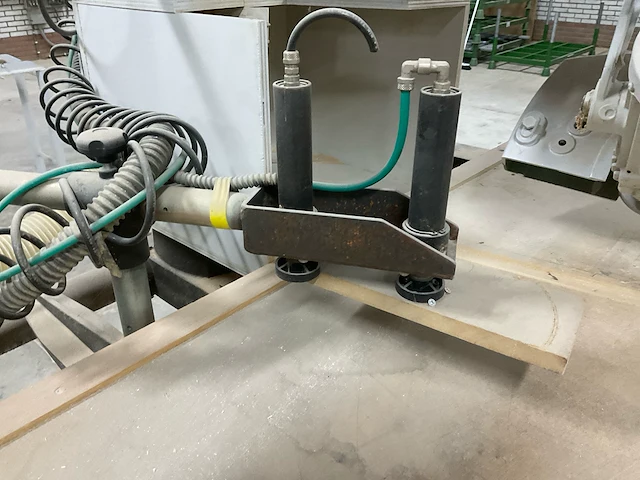 Omga radialmatic radiaalafkortzaagmachine (2x) - afbeelding 8 van  21