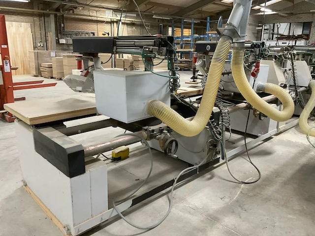 Omga radialmatic radiaalafkortzaagmachine (2x) - afbeelding 15 van  21