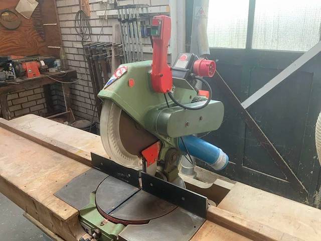 Omga t50-350 radiaalafkortzaagmachine - afbeelding 6 van  12