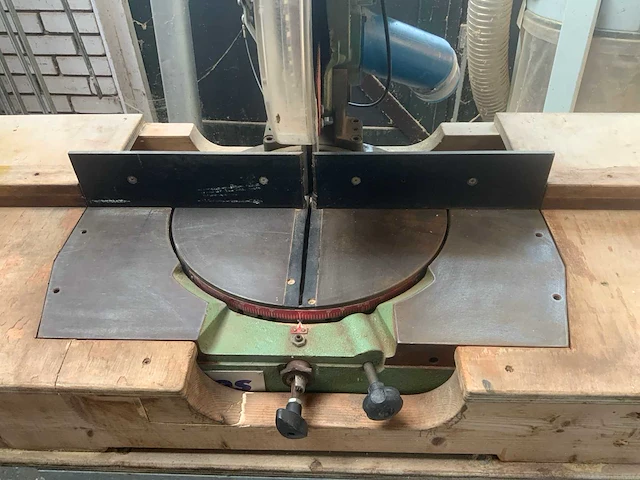 Omga t50-350 radiaalafkortzaagmachine - afbeelding 11 van  12