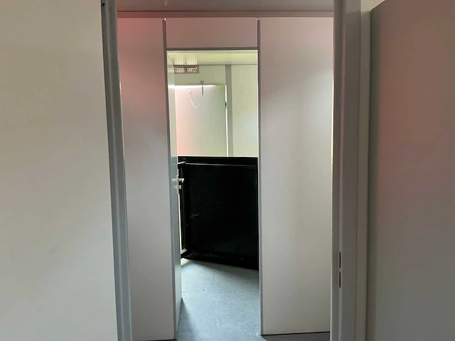 Omkleed unit/ keet - afbeelding 19 van  26