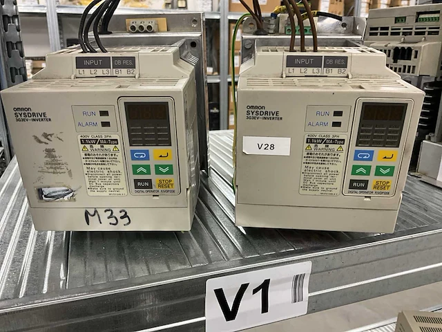 Omron 3g3ev-a4007ma-cues1 omvormer (2x) - afbeelding 1 van  3