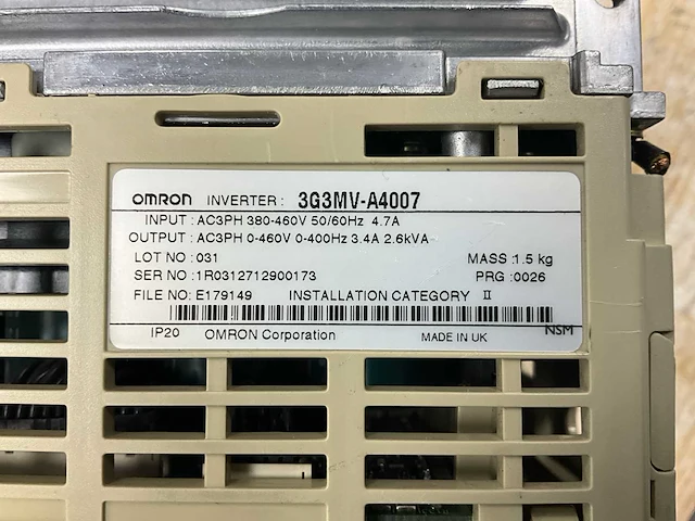 Omron 3g3mv-a4007 omvormer (2x) - afbeelding 2 van  2