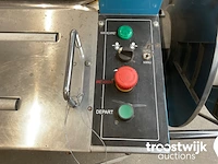 Omsnoeringsmachine - afbeelding 9 van  10