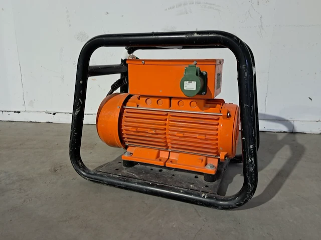 Omvormer 380v/42v enarco, afe2000t, bouwjaar 2016 - afbeelding 2 van  4