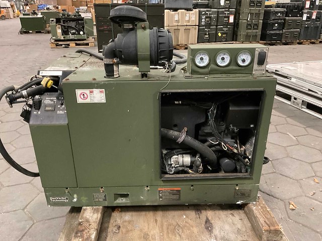 Onan d722-4jl1046 stroomgenerator - afbeelding 2 van  11