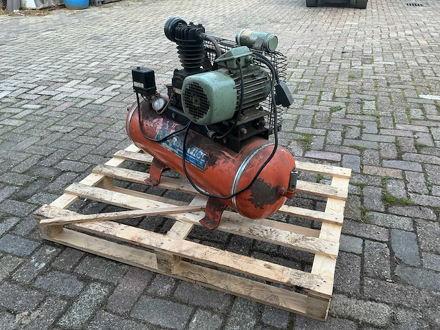 Onbekend - onbekend - luchtcompressor - afbeelding 4 van  4