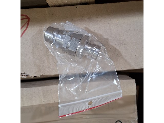 Onderdelen en ijzerwaren - afbeelding 5 van  10