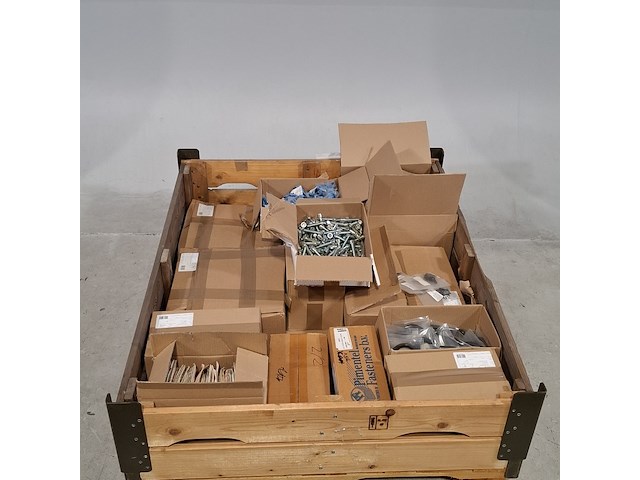 Onderdelen en ijzerwaren - afbeelding 2 van  9