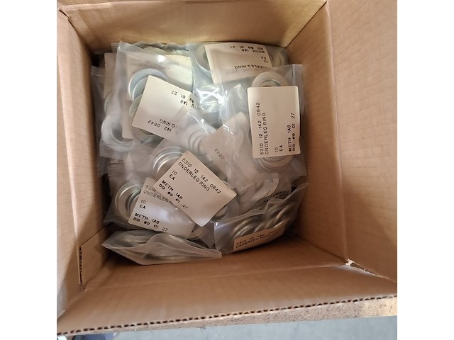 Onderlegringen en diverse ijzerwaren - afbeelding 3 van  6