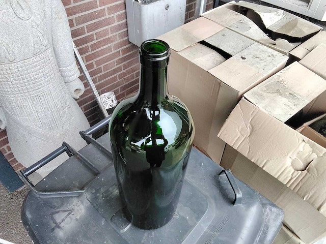Ongeveer 65 deco glazen flessen. - afbeelding 2 van  4
