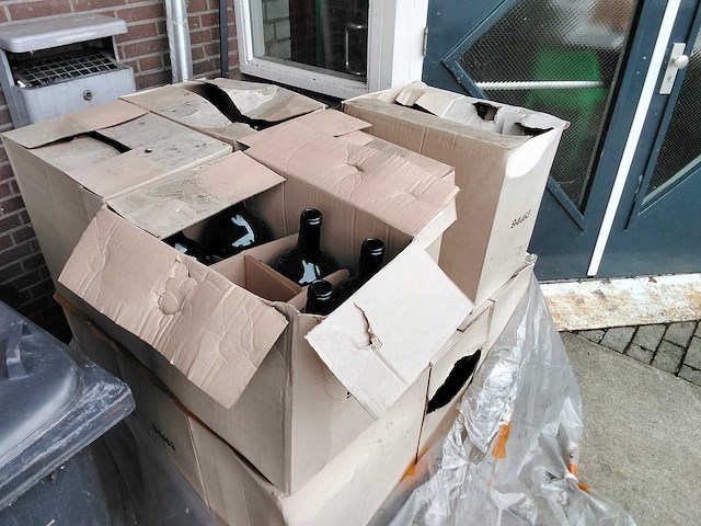 Ongeveer 65 deco glazen flessen. - afbeelding 3 van  4