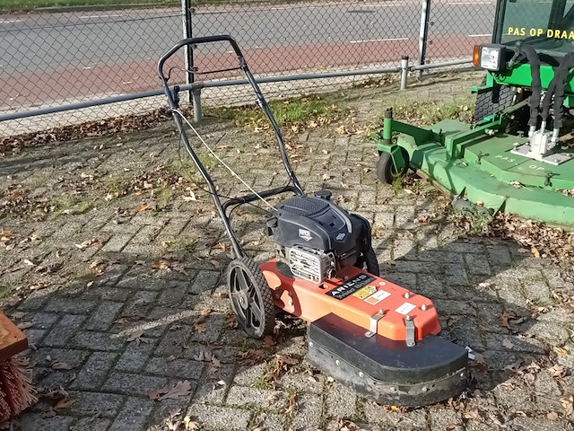 Onkruidborstelmachine, ariens, weed brush - afbeelding 1 van  6