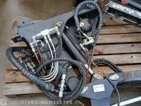 Onkruidborstelmachine nimos, dm-trac 305 met maai arm mc connel, bouwjaar 2015 - afbeelding 32 van  40