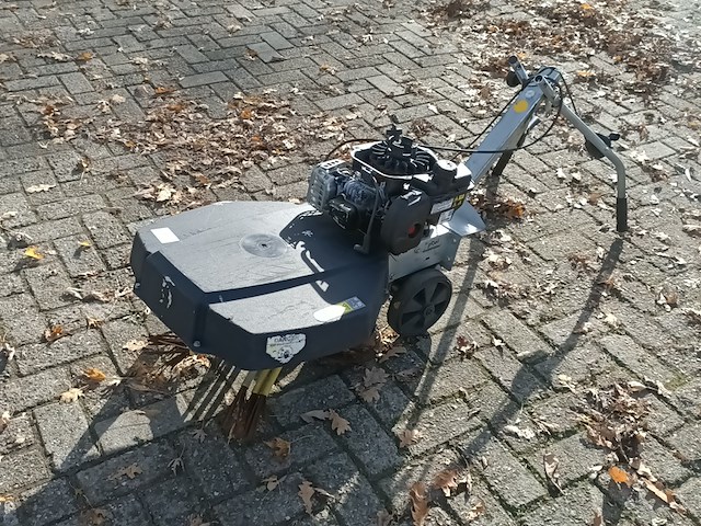 Onkruidborstelmachine - afbeelding 2 van  5