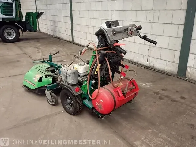 Onkruidbrander kersten, traction comp, 2016 - afbeelding 11 van  17