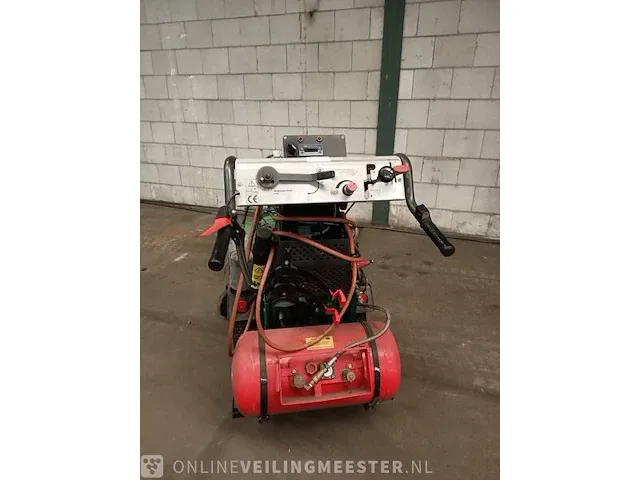 Onkruidbrander kersten, traction comp, 2016 - afbeelding 13 van  17