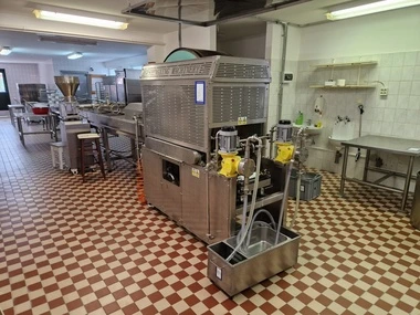 Online veiling loempialijn en andere machines in opdracht van bht food vanwege sluiting van productielocatie in máriakálnok (hu)