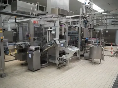 Online veiling machines en inventaris yoghurt- en sappenfabriek wegens faillissement grupo jsp s.a. in los baldios (es)