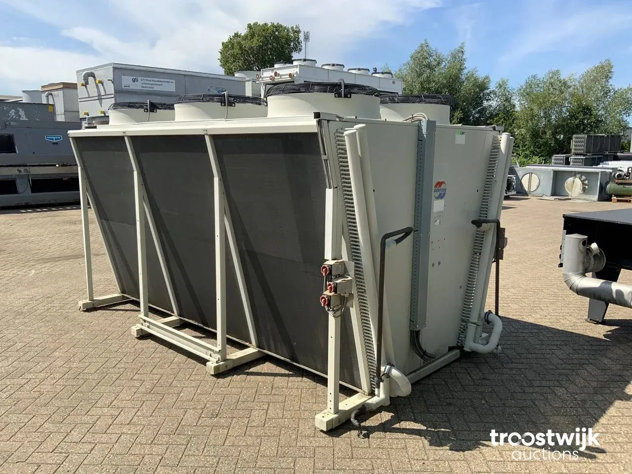 Online veiling van industriële machines, proces apparatuur en koeltechniek