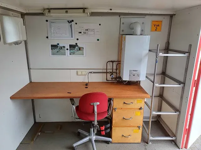 Ontsmettings afzet container - afbeelding 4 van  24