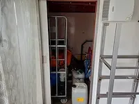 Ontsmettings afzet container - afbeelding 6 van  24
