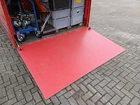 Ontsmettings afzet container - afbeelding 13 van  24