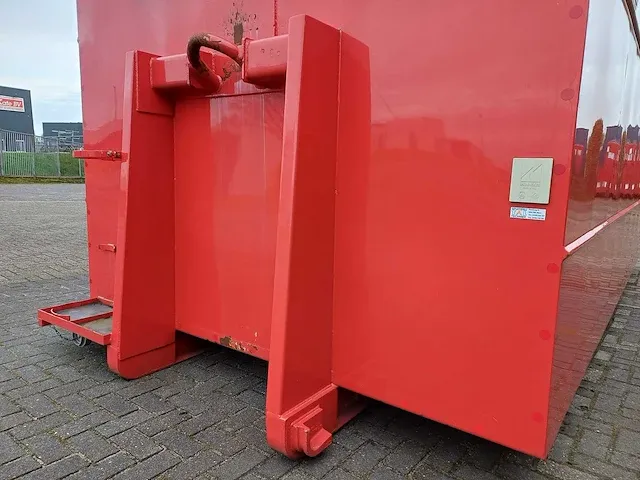 Ontsmettings afzet container - afbeelding 20 van  24