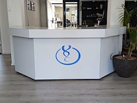 Ontvangstbalie | locatie roden - afbeelding 5 van  12