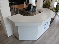 Ontvangstbalie | locatie roden - afbeelding 6 van  12