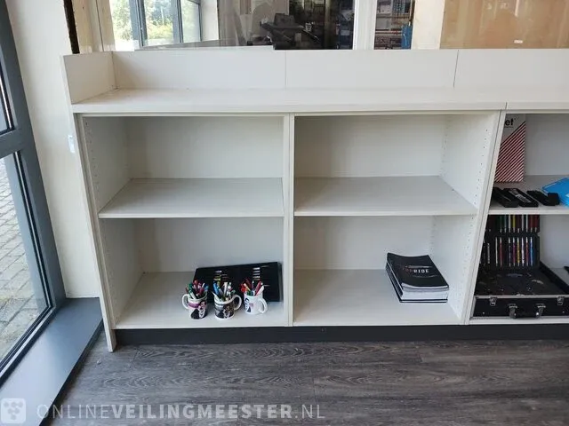 Ontvangstbalie met 2x vakkenkast - afbeelding 13 van  19