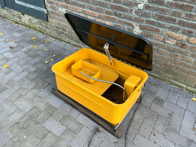 Ontvetterbak - afbeelding 1 van  4