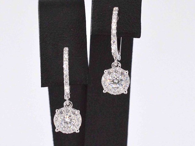 Oorbellen met briljant geslepen diamanten - afbeelding 1 van  2