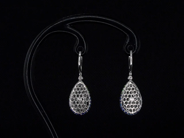 Oorhangers van 18 carats goud met diamanten van hoge kwaliteit en blauwe saffieren - afbeelding 6 van  10