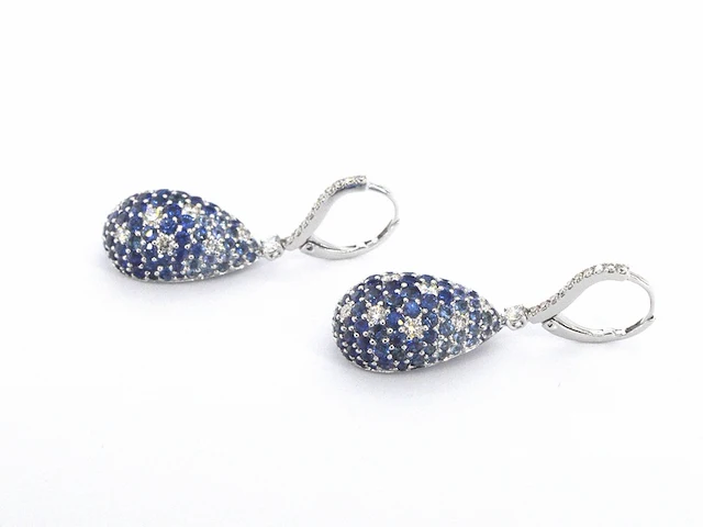 Oorhangers van 18 carats goud met diamanten van hoge kwaliteit met groene en blauwe saffieren - afbeelding 6 van  8