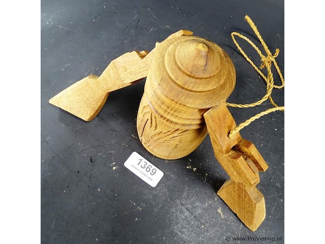 Oost europese houten bel - afbeelding 2 van  5