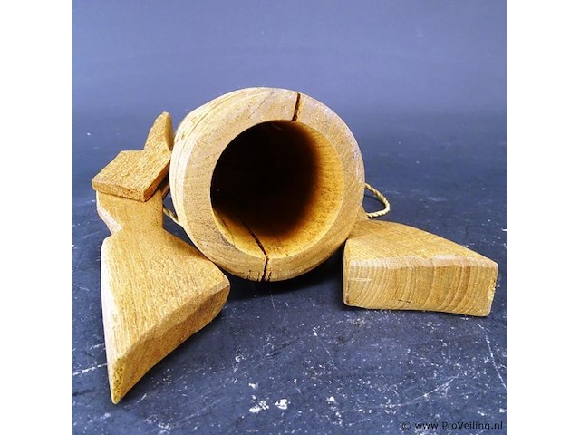 Oost europese houten bel - afbeelding 5 van  5