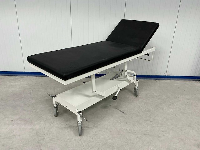 Oostwoud - behandelbank - afbeelding 1 van  3