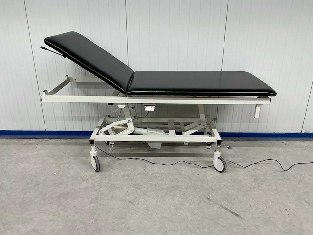 Oostwoud - behandelbank - afbeelding 2 van  4