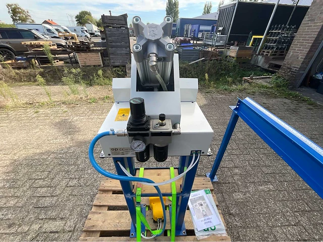 O+p - 2019 - slangenknipmachine - afbeelding 7 van  10